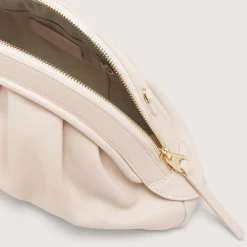Coccinelle Cheek Smooth Medium