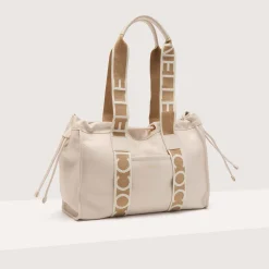 Coccinelle 2day Signature Medium