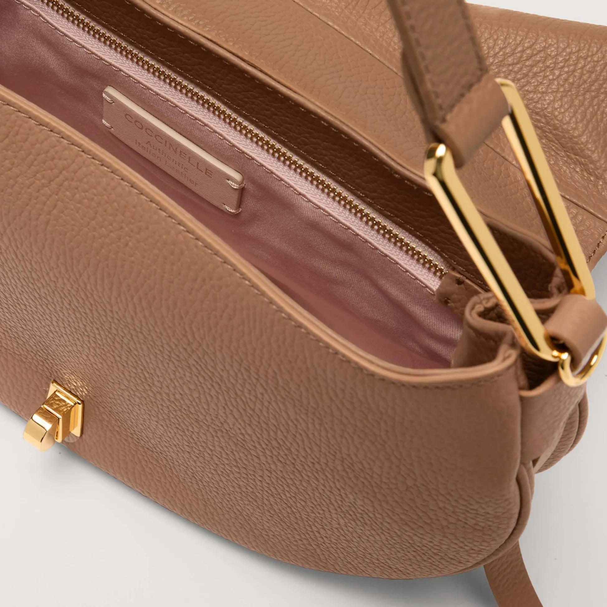 Coccinelle Magie Soft Medium